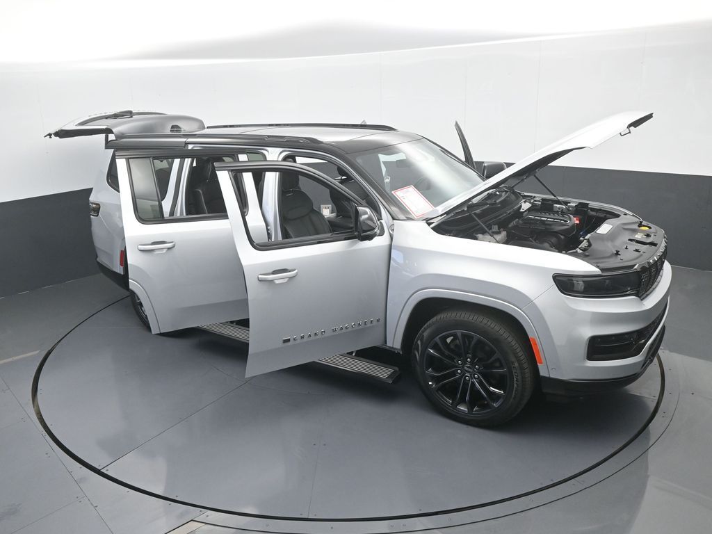 Used 2024 Silver Zynith Jeep Series II image 34