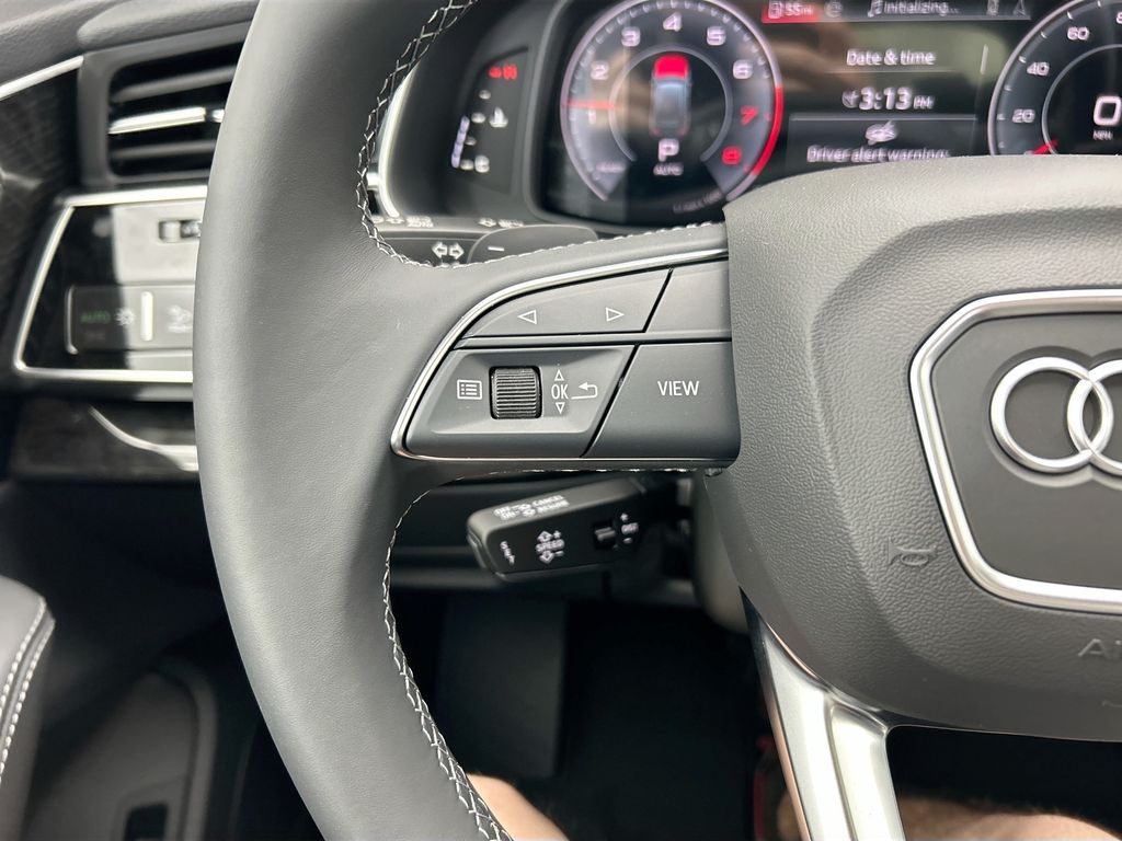 Thumbnail: 2026 Audi Q7 - 12