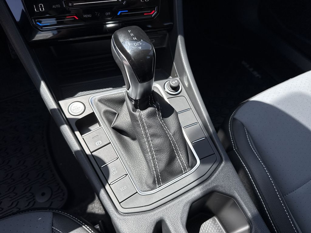 2026 Volkswagen Jetta 1.5T SE Black at DeMontrond Auto Country