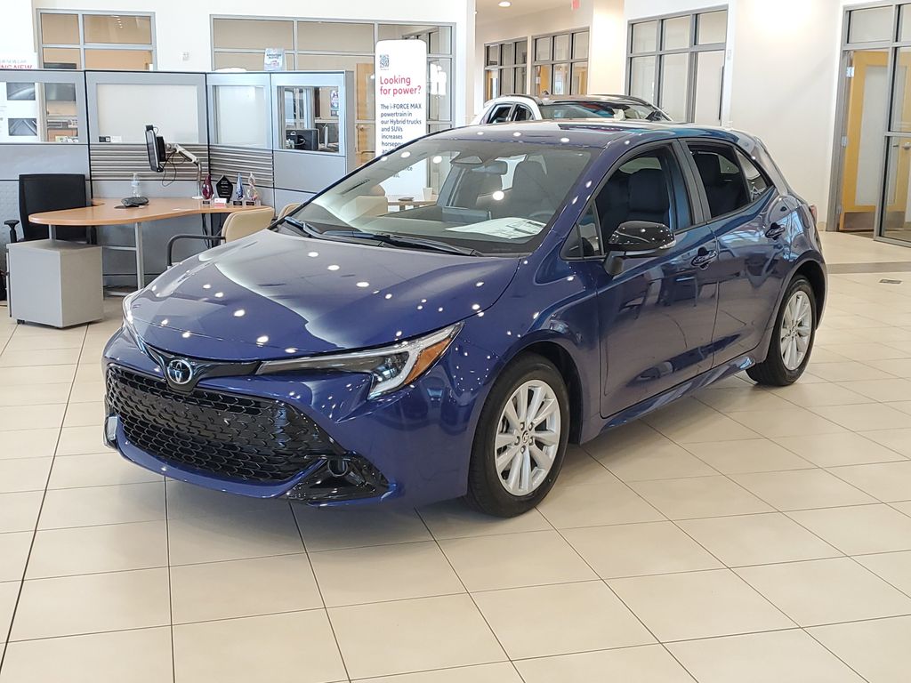 2026 Toyota Corolla Hatchback SE FWD