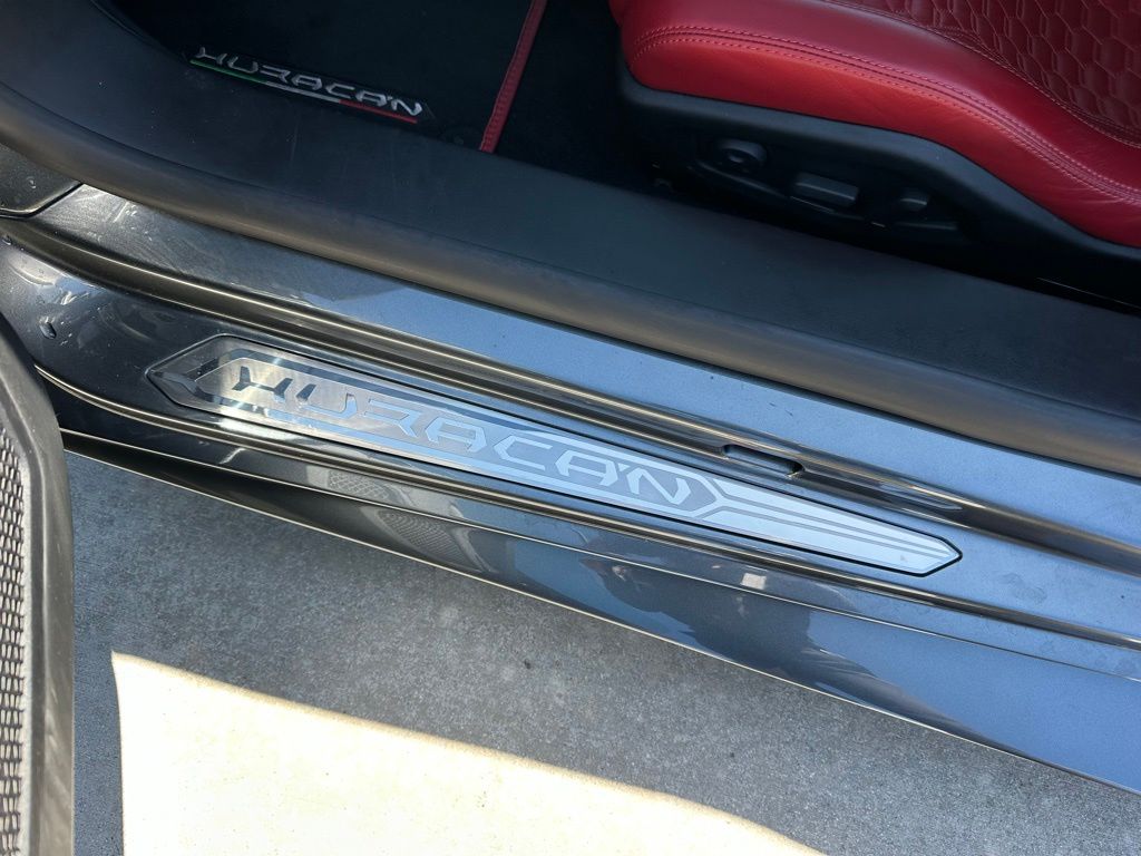 Thumbnail: 2016 Lamborghini Huracan - 24