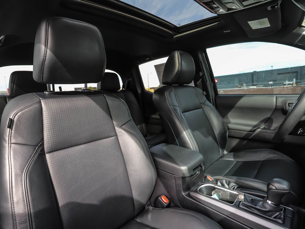 Thumbnail: 2023 Toyota Tacoma - 29