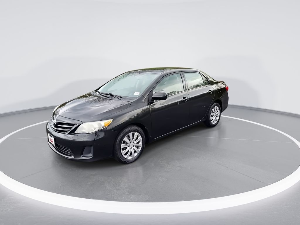 2013 Toyota Corolla LE 4