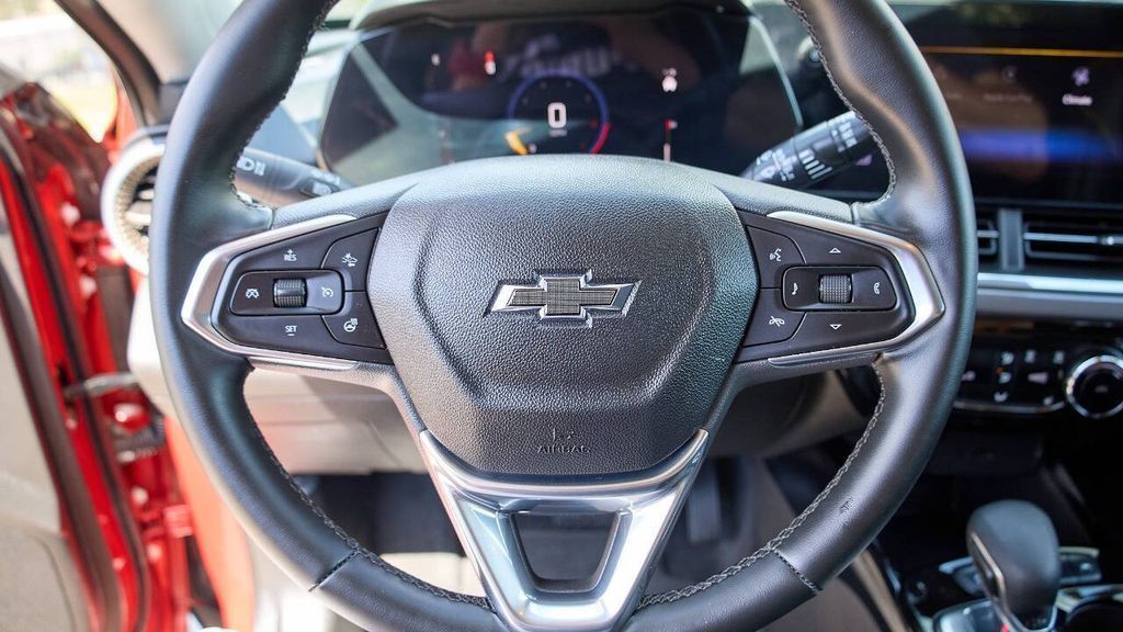 Used 2024 Chevrolet Trax ACTIV 4D Sport Utility