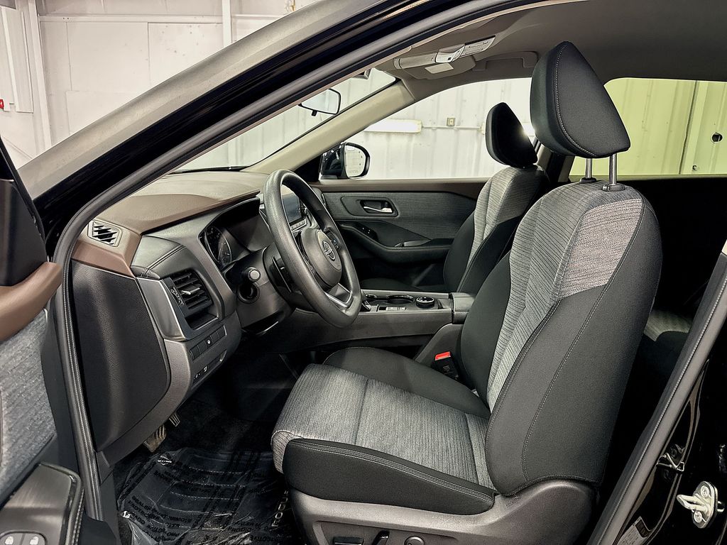Used 2023 Nissan Rogue SUV