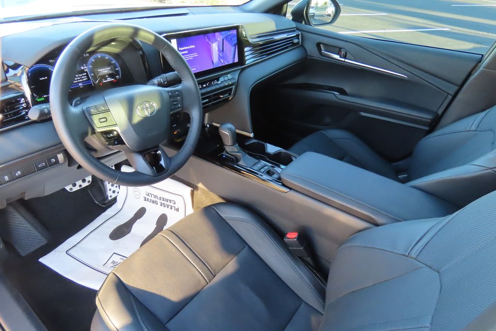 Thumbnail: 2025 Toyota Camry - 9