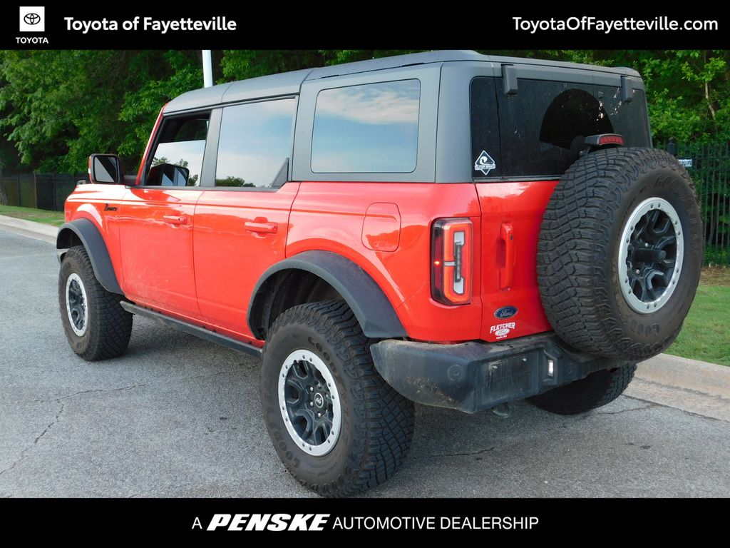 2024 Ford Bronco Outer Banks 9