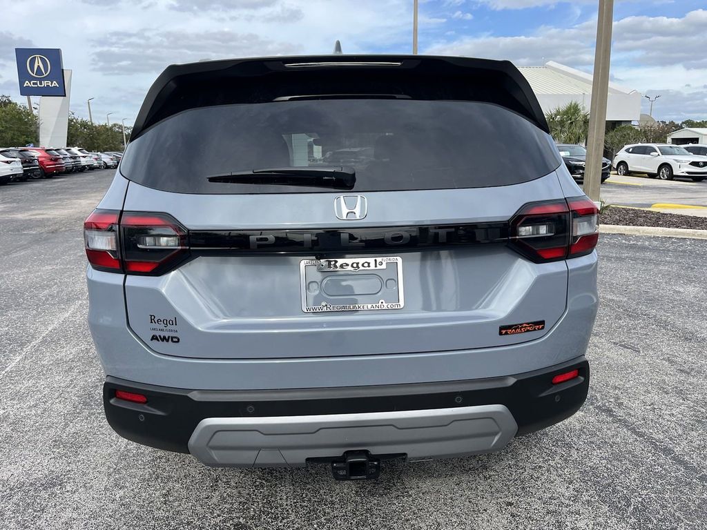 2025 Honda Pilot TrailSport 3