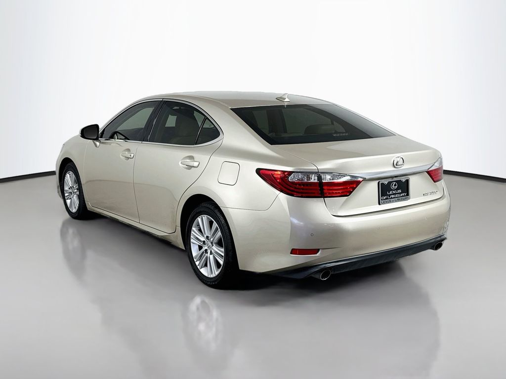 Thumbnail: 2014 Lexus ES - 7