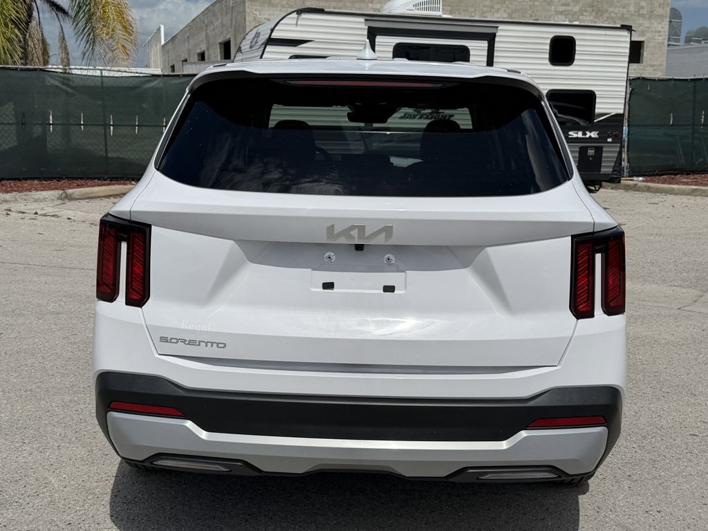 new 2026 Kia Sorento car, priced at $29,192
