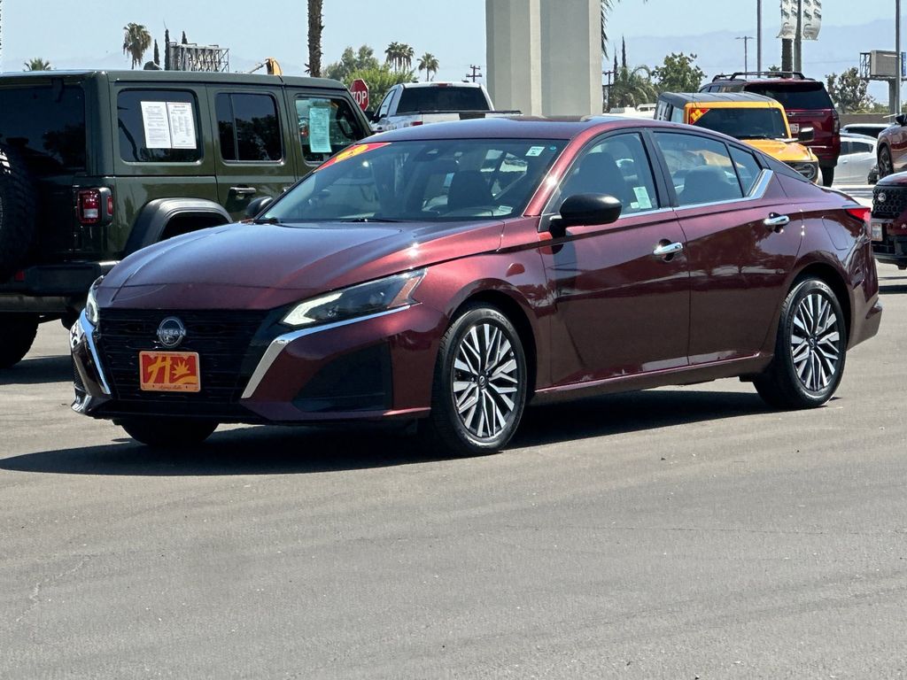 2025 Nissan Altima 2.5 SV