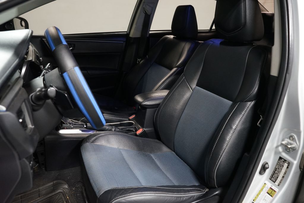 Thumbnail: 2014 Toyota Corolla - 6