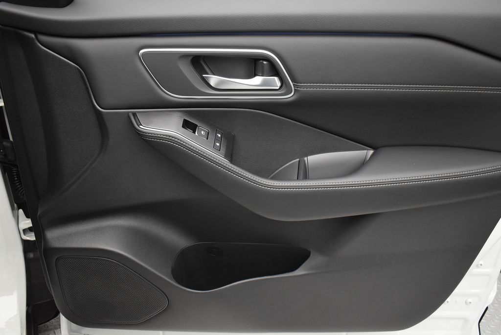 Thumbnail: 2026 Nissan Rogue - 25