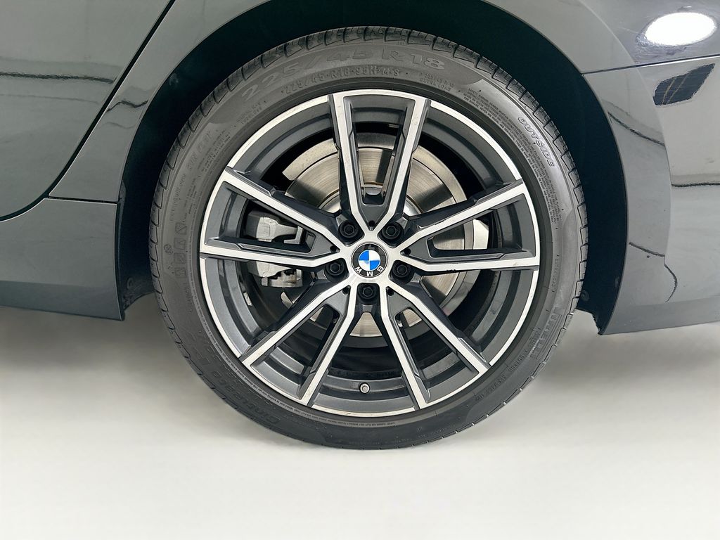 Thumbnail: 2020 BMW 3 Series - 30