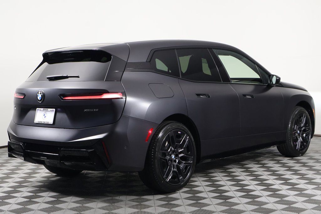 Thumbnail: 2026 BMW iX - 2