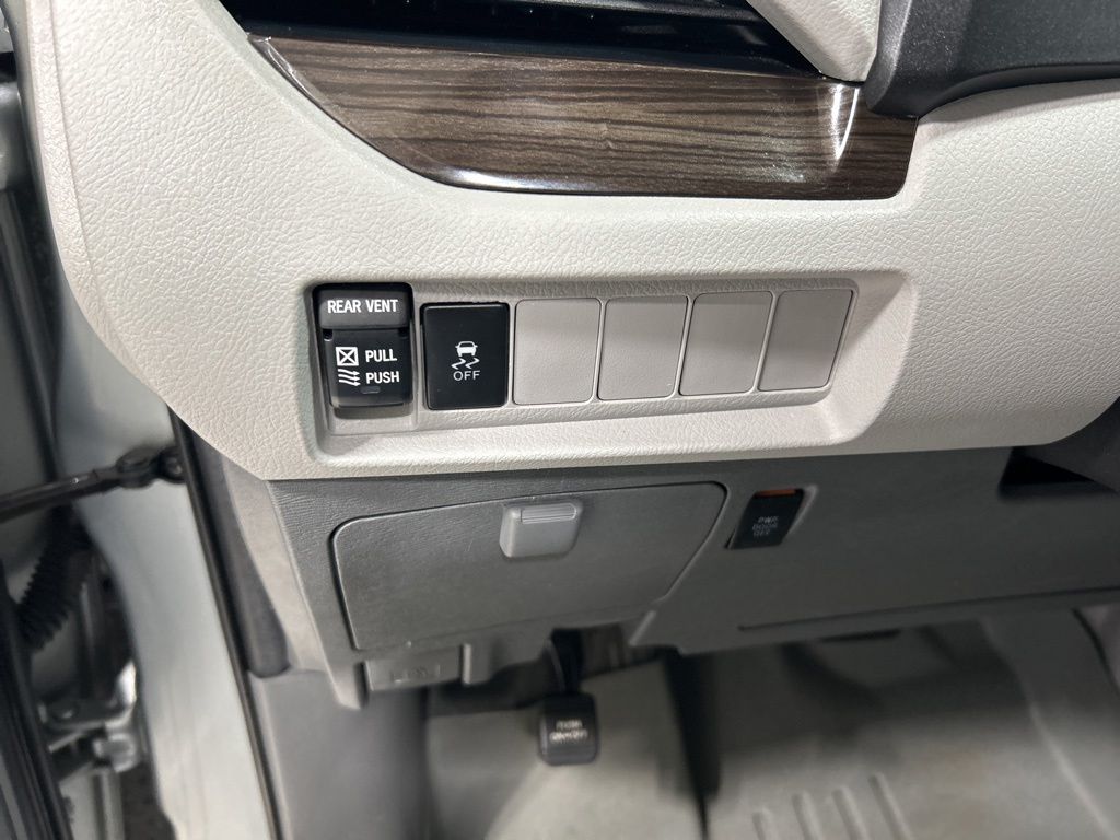used 2020 Toyota Sienna car, priced at $29,914