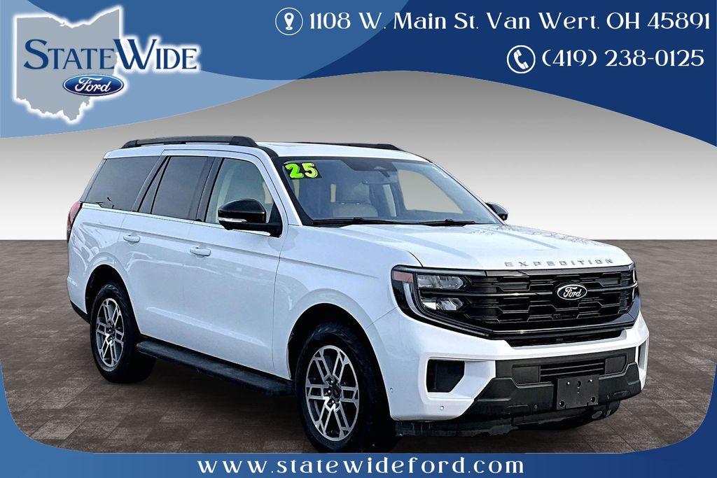2025 Ford Expedition Active 4WD