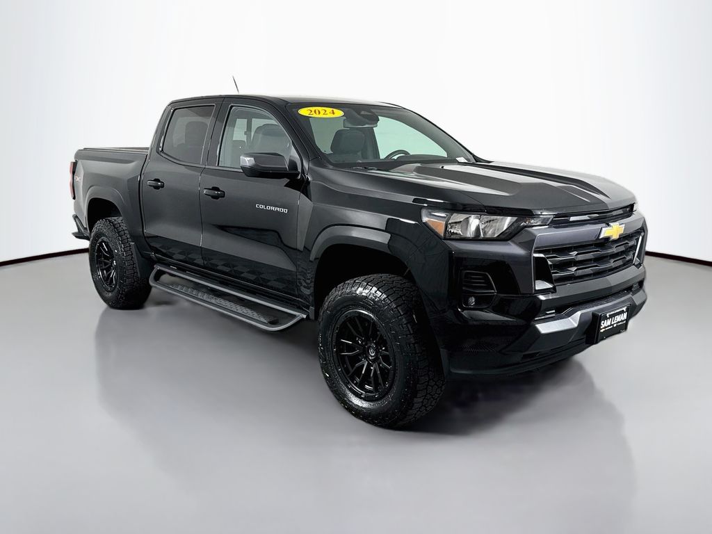 Black 2024 Chevrolet Colorado Pickup Truck Four-Wheel Drive 8-Speed Automatic