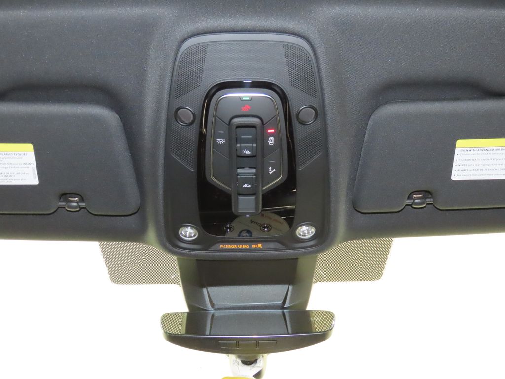 Thumbnail: 2026 Audi RS Q8 - 22