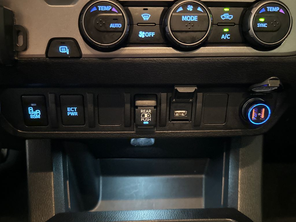 Certified Used 2022 Blue Toyota SR5 image 29
