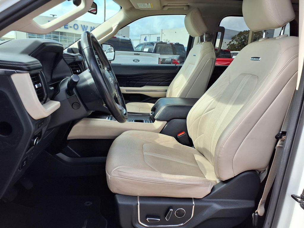 2023 Ford Expedition Platinum White at Texan Dodge Chrysler Jeep Ram