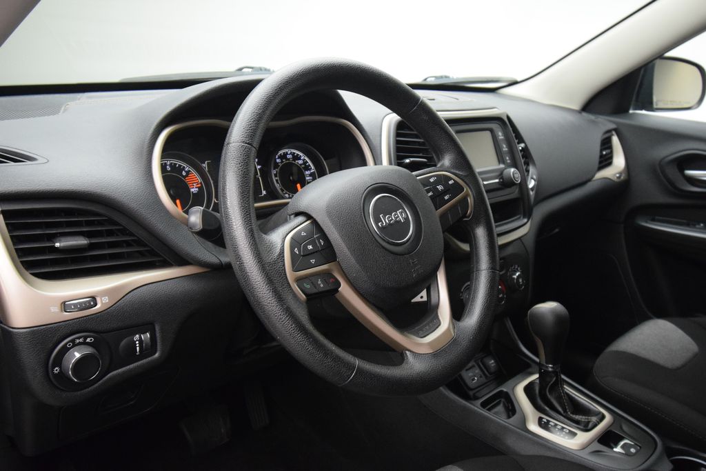 used 2016 Jeep Cherokee car, priced at $8,000