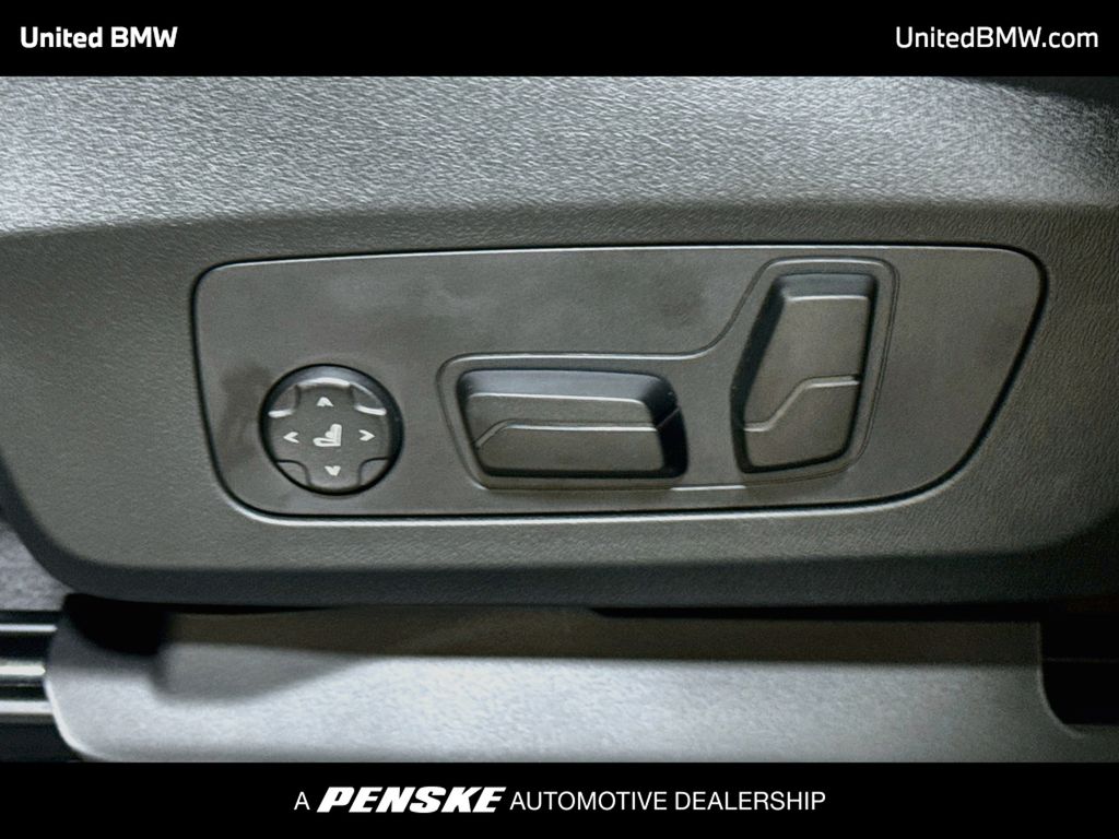 Thumbnail: 2027 BMW X1 - 11