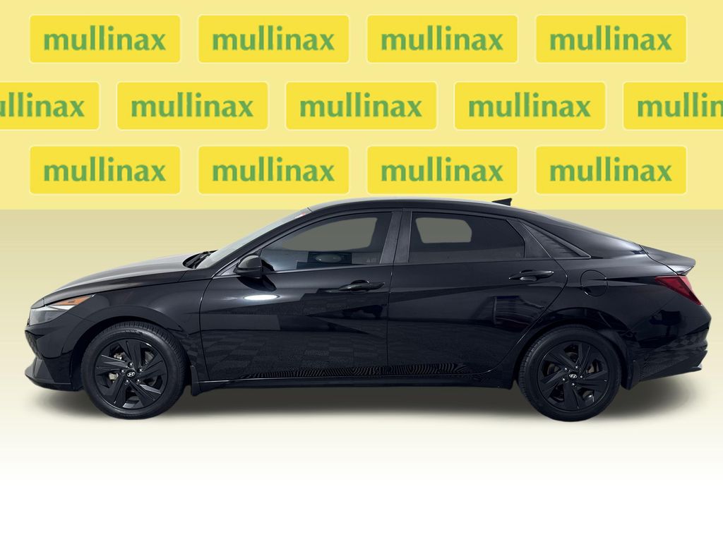 Certified Used 2022 Black Hyundai SEL image 12