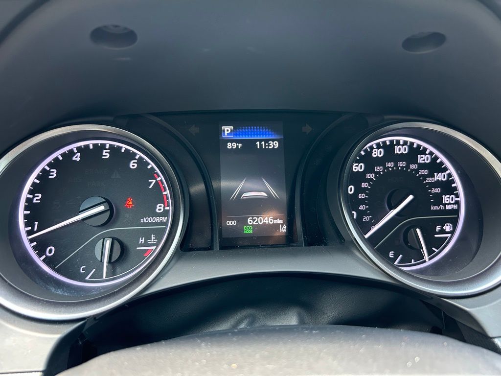 2022 Toyota Camry SE 16