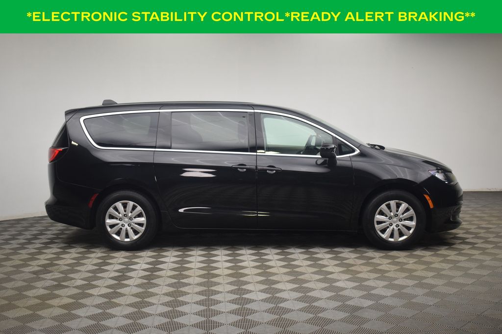 used 2019 Chrysler Pacifica car, priced at $13,800