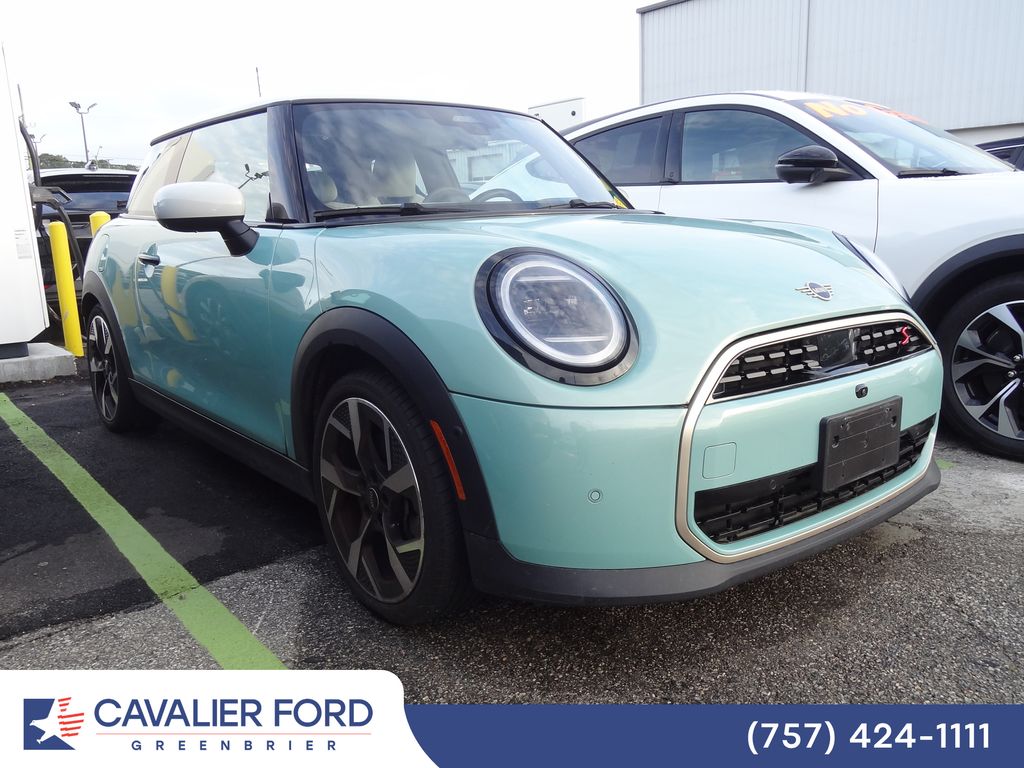 2025 MINI Hardtop Cooper S's photo