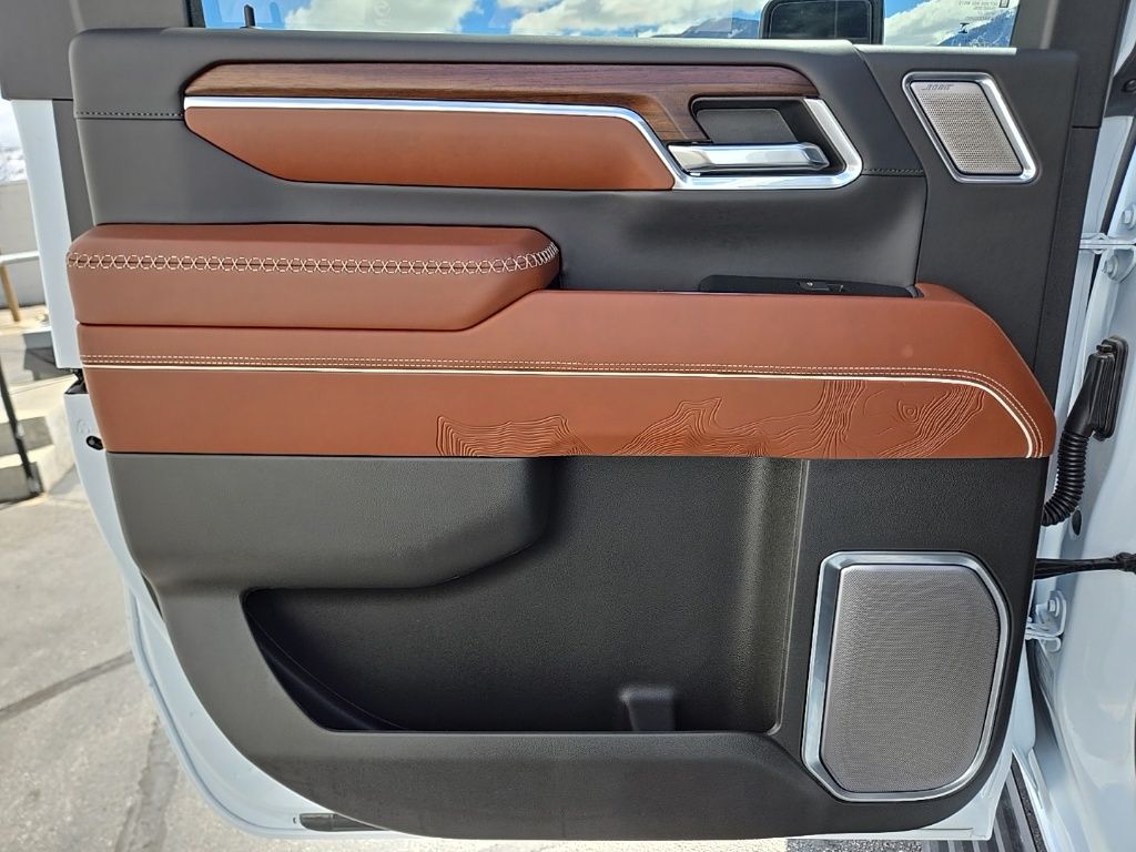 Used 2026 White GMC Denali Ultimate image 46