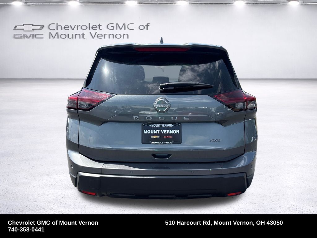 2026 Nissan Rogue SV - Image 4