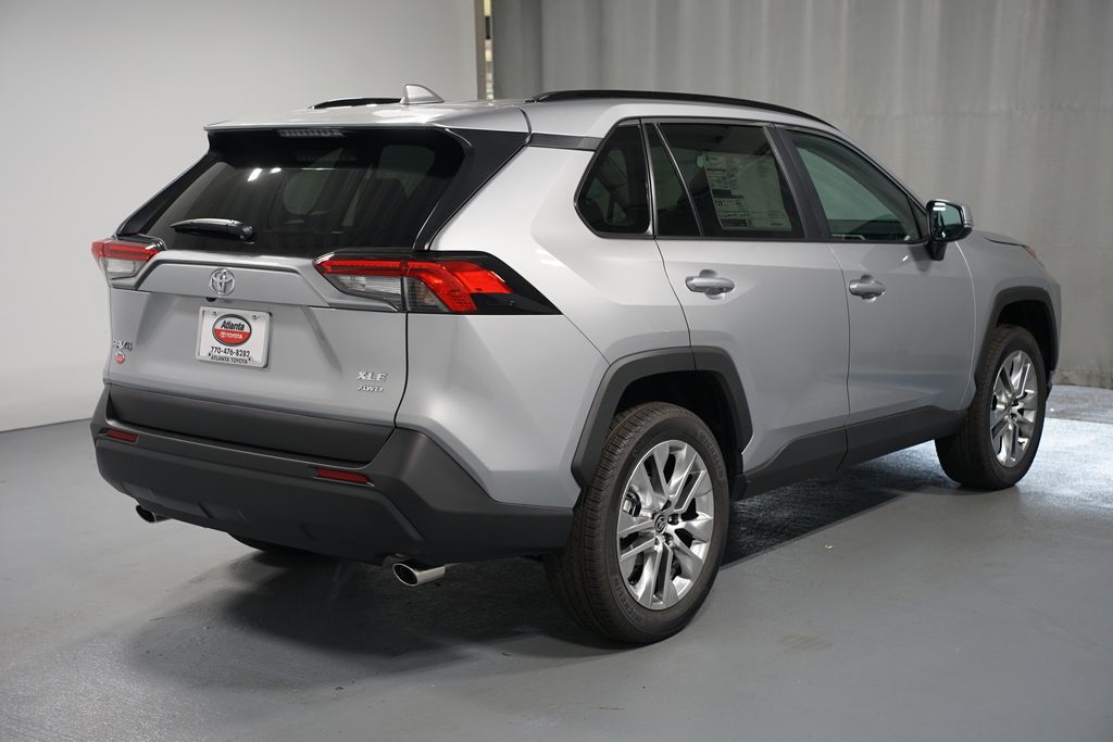 Thumbnail: 2025 Toyota RAV4 - 8