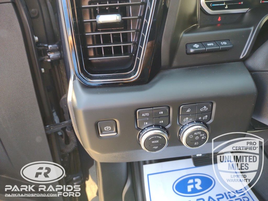 2023 GMC Sierra 1500 AT4 photo