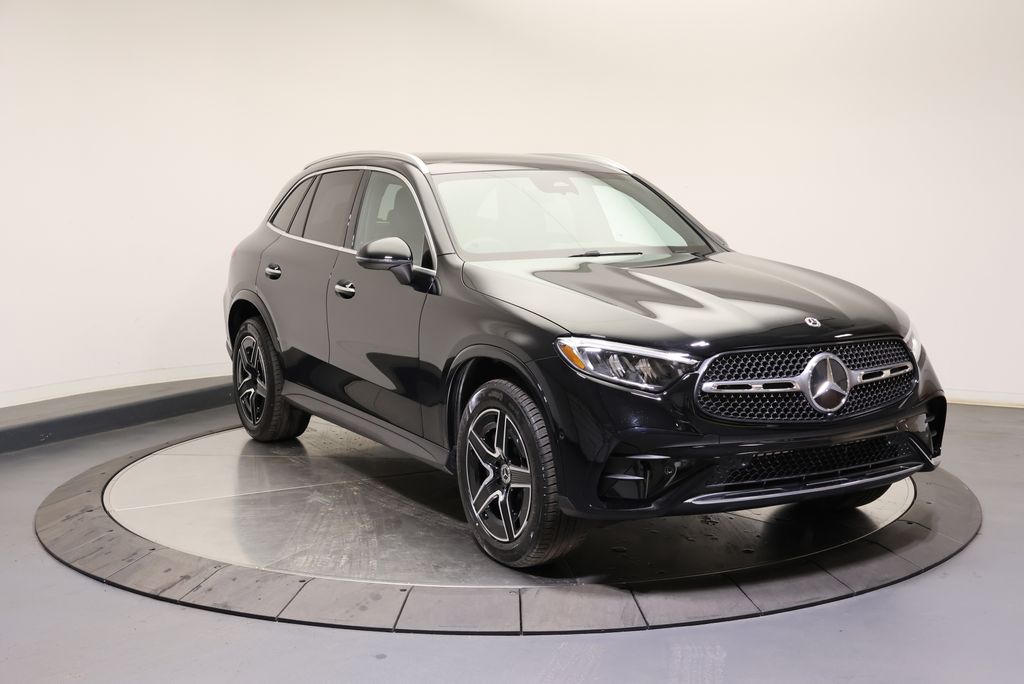 Thumbnail: 2026 Mercedes-Benz GLC - 3