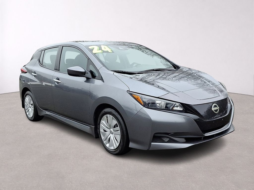 Gray (Gun Metallic) 2024 Nissan LEAF S FWD Hatchback Front-Wheel Drive Automatic