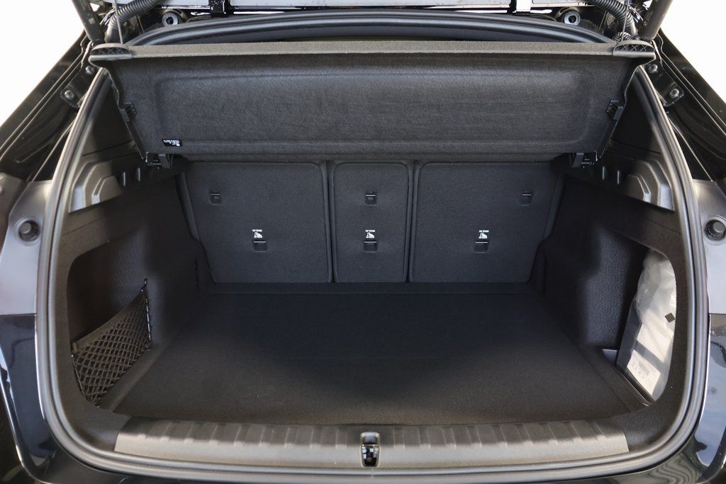 Thumbnail: 2026 BMW X1 - 8