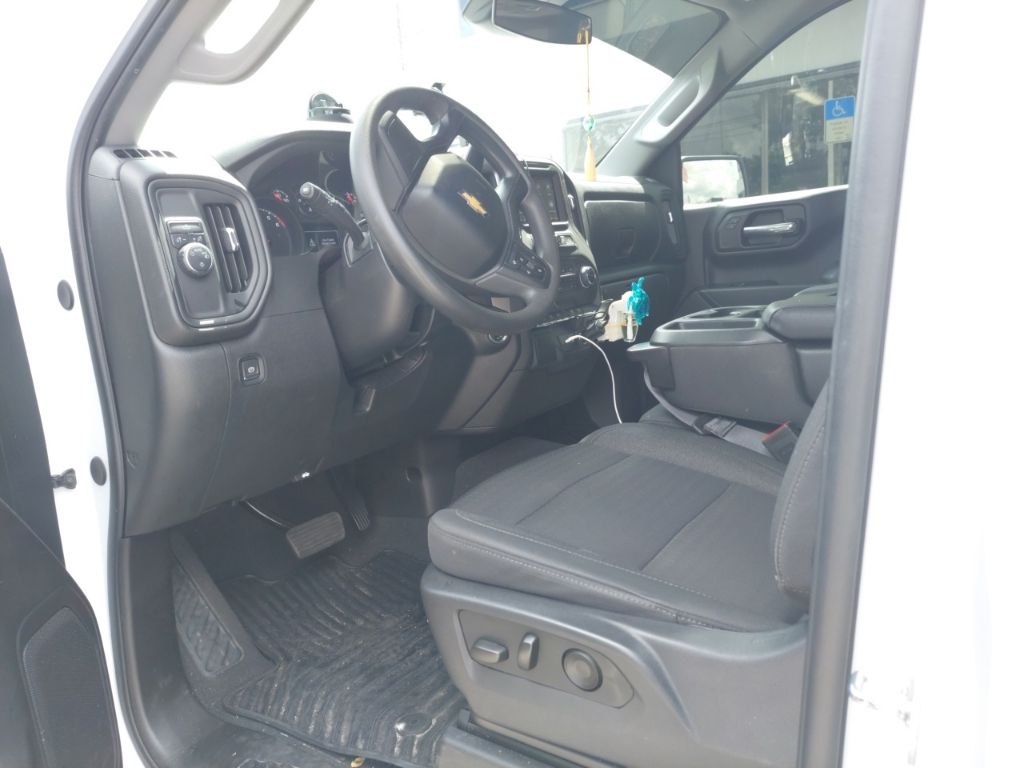Used 2024 Summit White Chevrolet Custom image 4