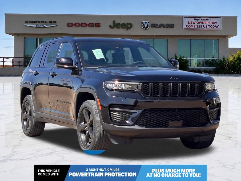  2023 Jeep Grand Cherokee Altitude X 4WD   
