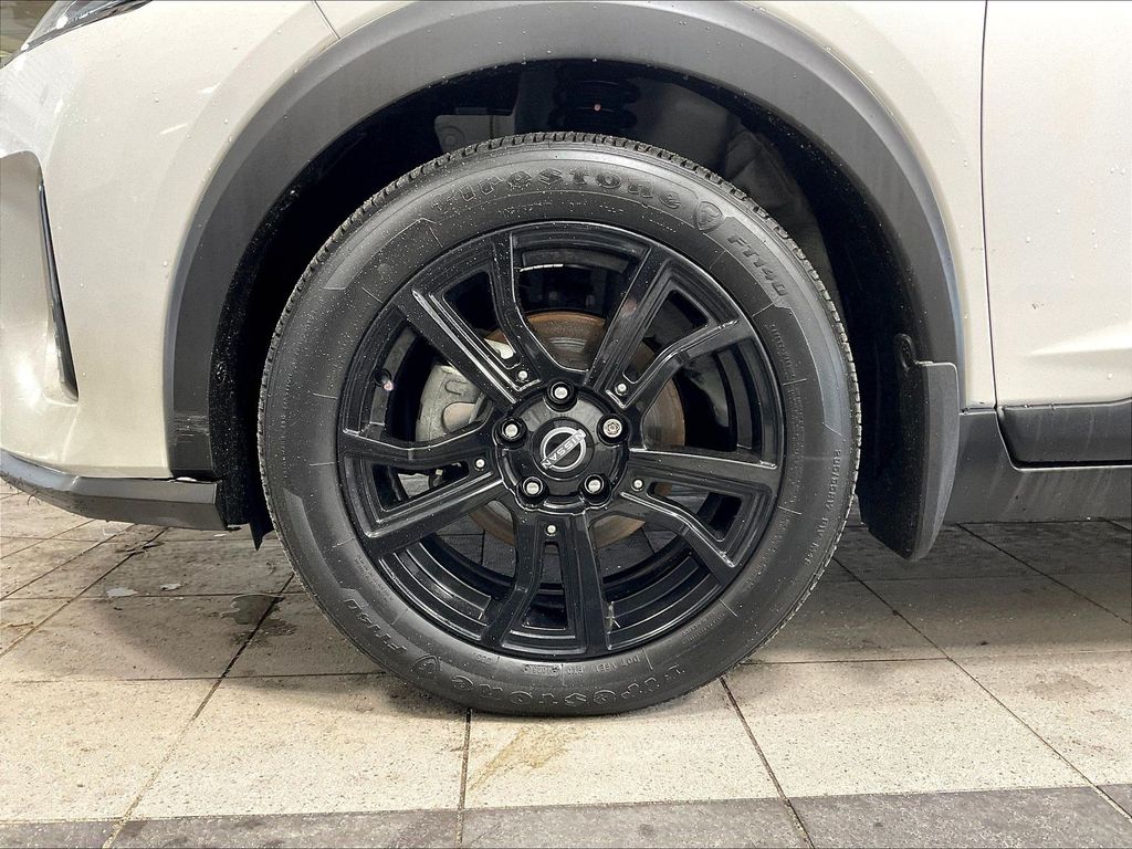 2023 Nissan Kicks — photo 7