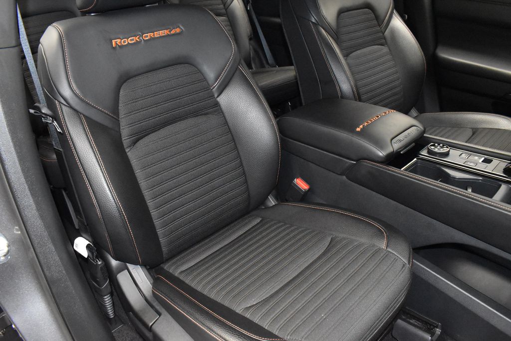 Thumbnail: 2024 Nissan Pathfinder - 25