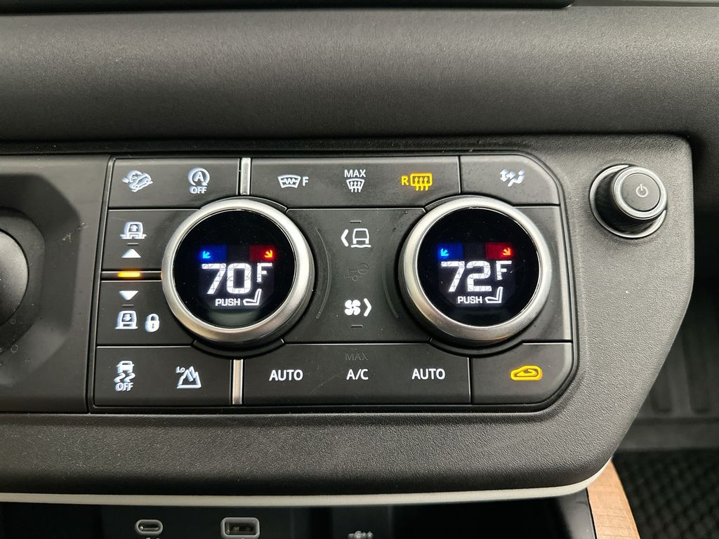 Thumbnail: 2023 Land Rover Defender - 25