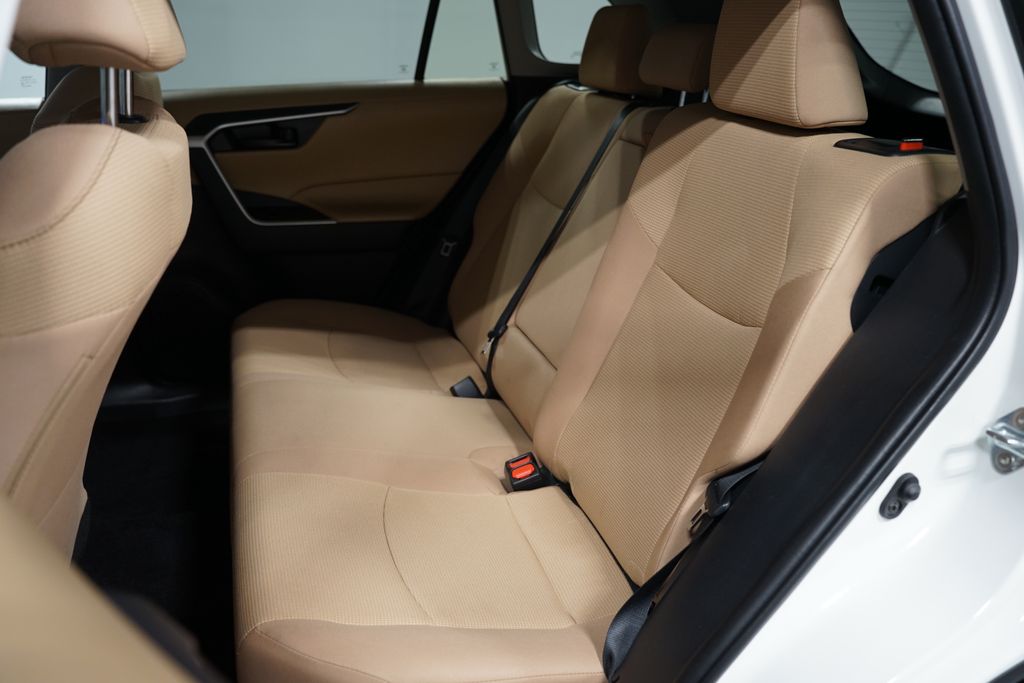 Thumbnail: 2025 Toyota RAV4 - 27