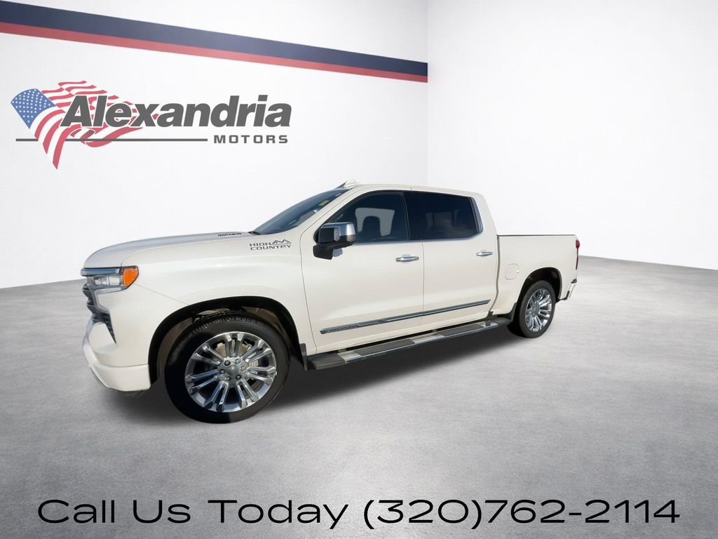 2023 Chevrolet Silverado 1500 High Country Crew Cab 4WD