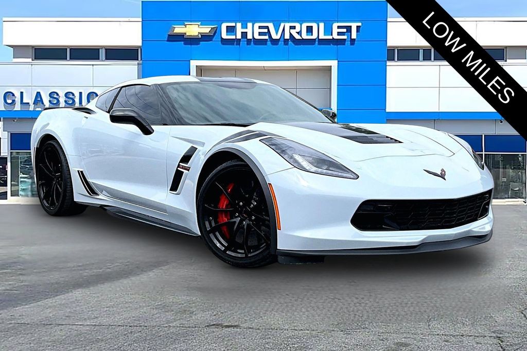 Ceramic Matrix Gray Metallic 2019 Chevrolet Corvette Coupe Rear-Wheel Drive 8-Speed Automatic