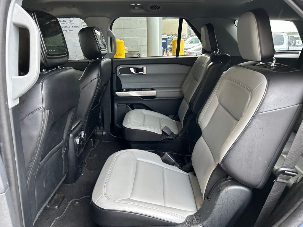 Used 2021 Blue Ford XLT image 12