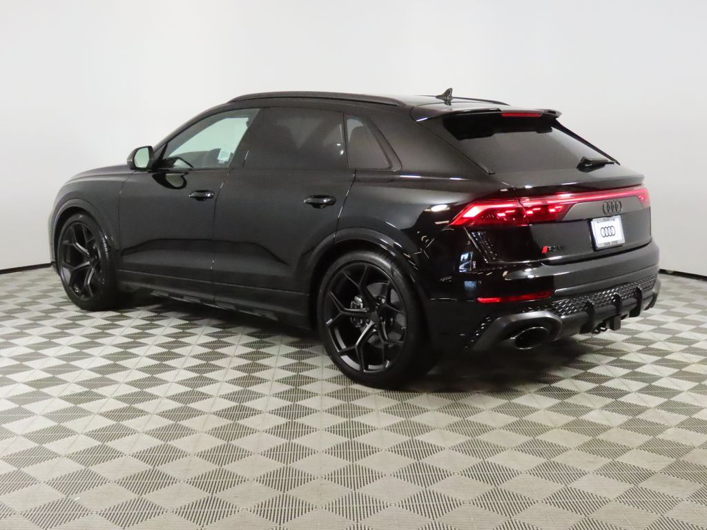 Thumbnail: 2026 Audi RS Q8 - 3