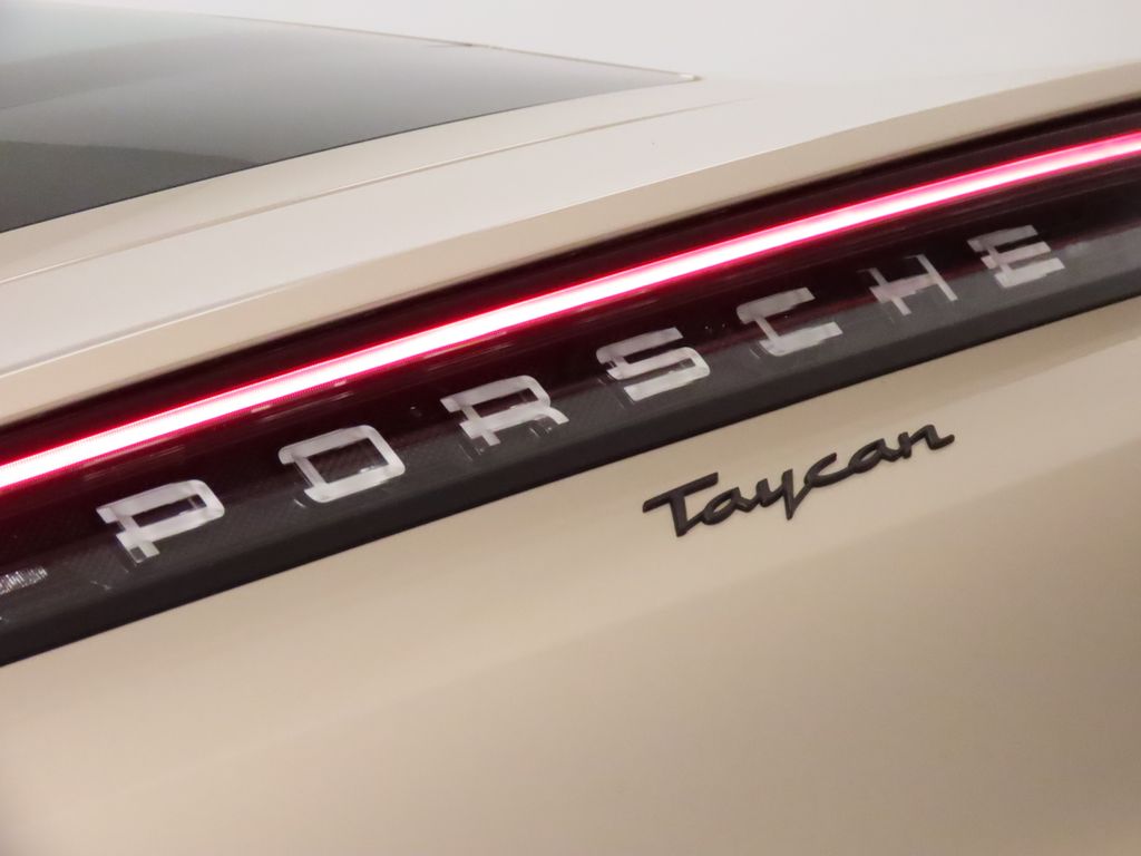 Thumbnail: 2024 Porsche Taycan - 12