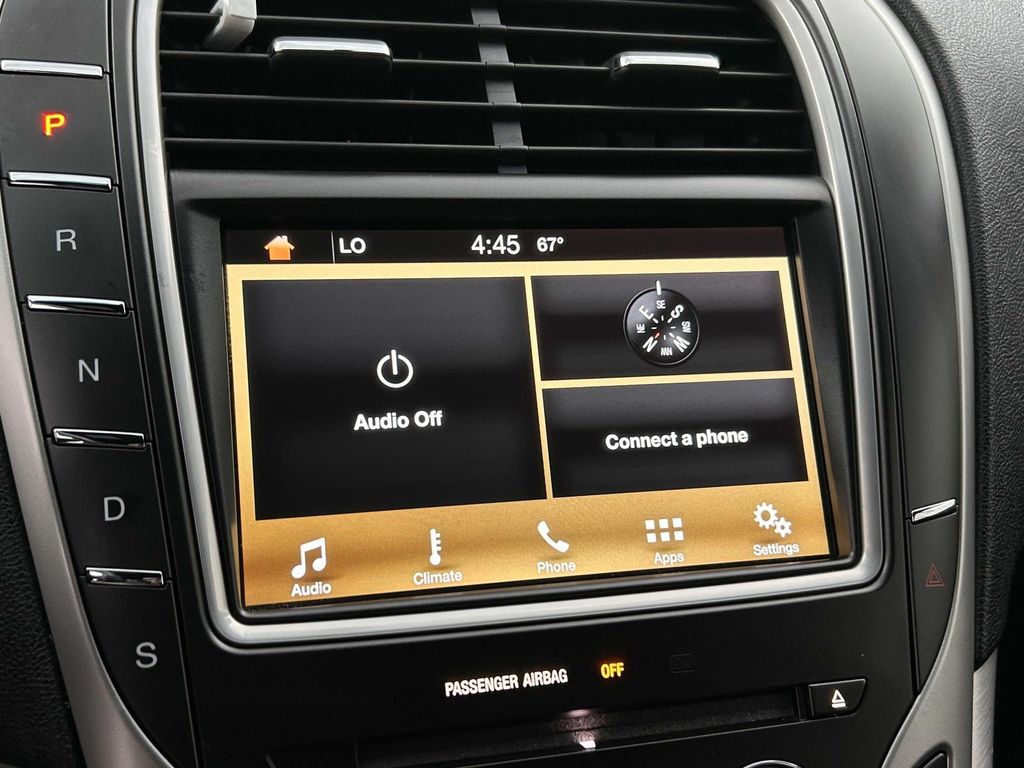 Thumbnail: 2016 Lincoln MKX - 9